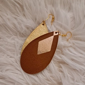 Teardrop with Gold Diamond Shape